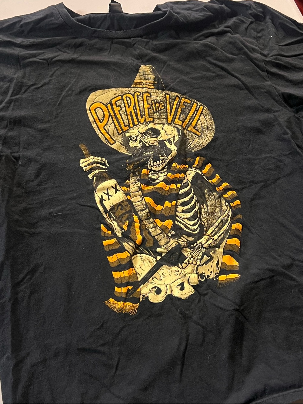 Pierce the veil xl shirt